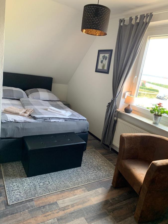 Privates Ferienzimmer an der Nordsee Husum  Exterior foto